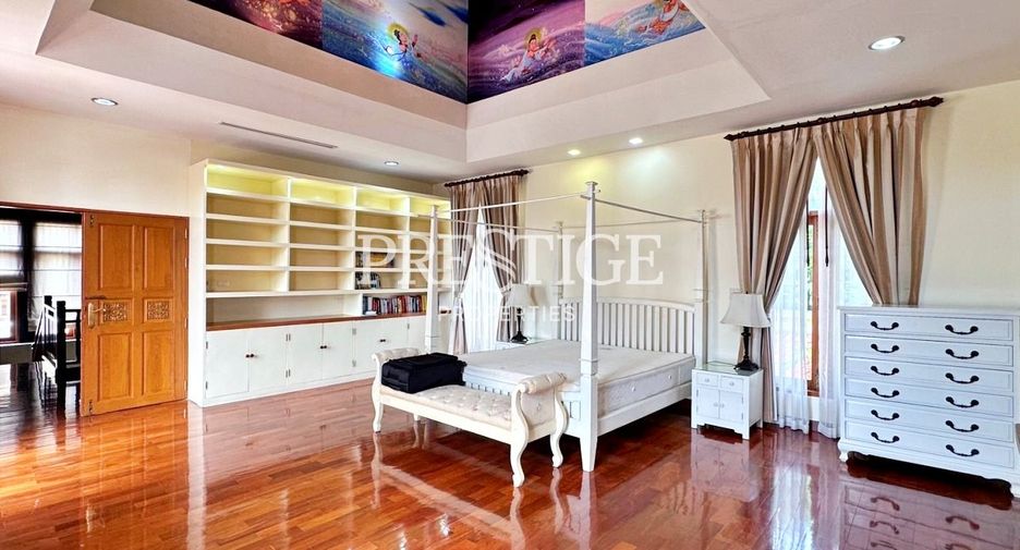 For sale 4 bedrooms house in Na Jomtien, Pattaya