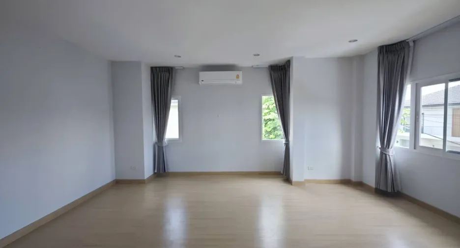 Haus zum Kauf mit 3 Zimmer in Hang Dong, Chiang Mai