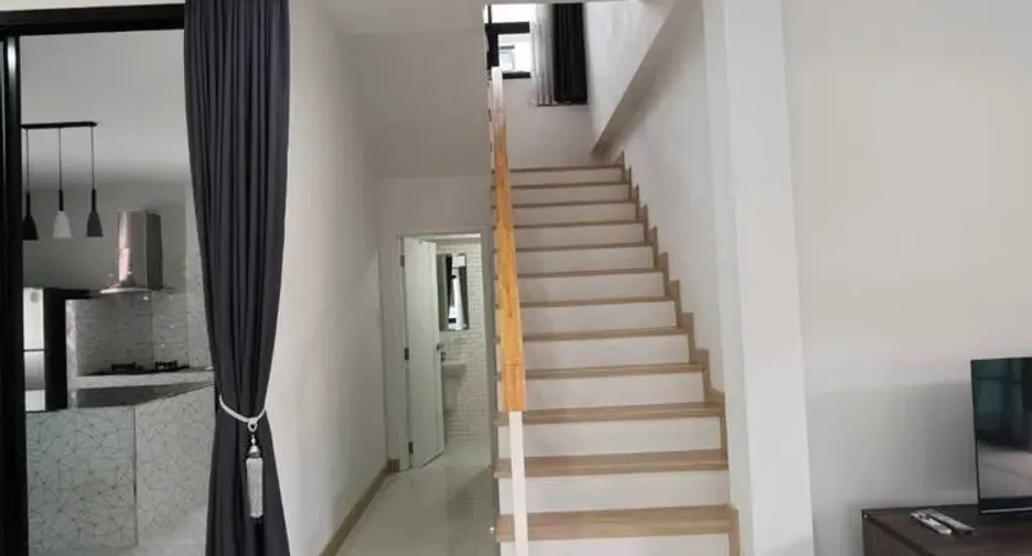 For rent 3 bedrooms house in Saraphi, Chiang Mai