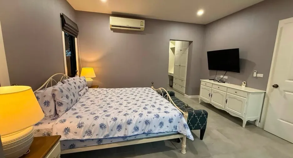 For rent 3 bedrooms villa in Huay Yai, Pattaya