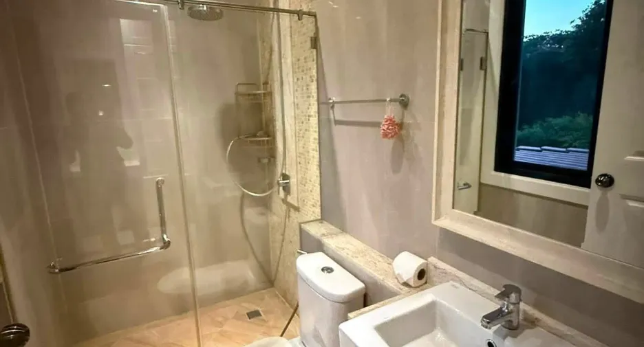 For rent 3 bedrooms villa in Huay Yai, Pattaya