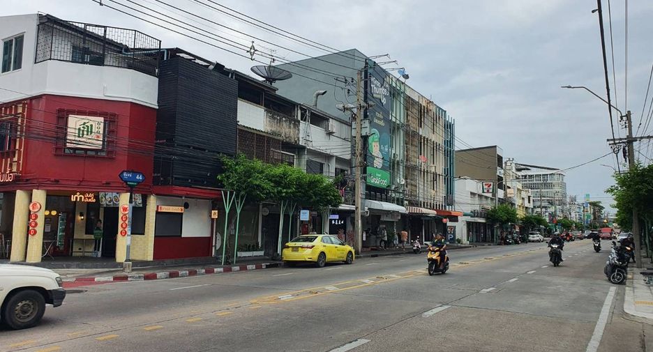À louer 2 chambres maison à Bang Kho Laem, Bangkok