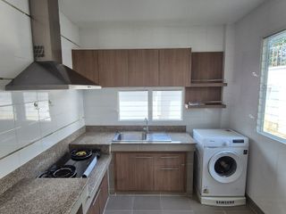 For rent 4 bedrooms house in Mueang Chiang Mai, Chiang Mai