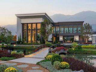 For sale 4 bedrooms house in Mueang Chiang Mai, Chiang Mai