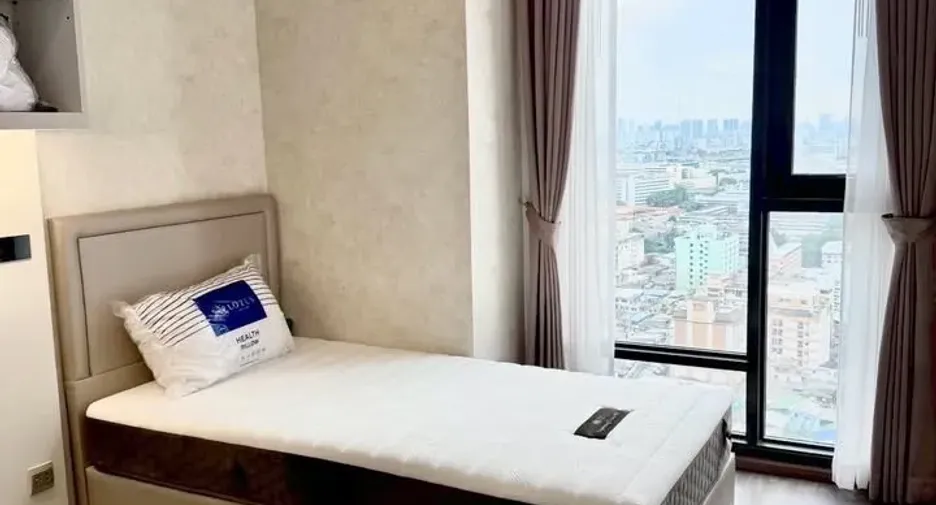 Wohnung zur Miete mit 2 Zimmer in Pathum Wan, Bangkok