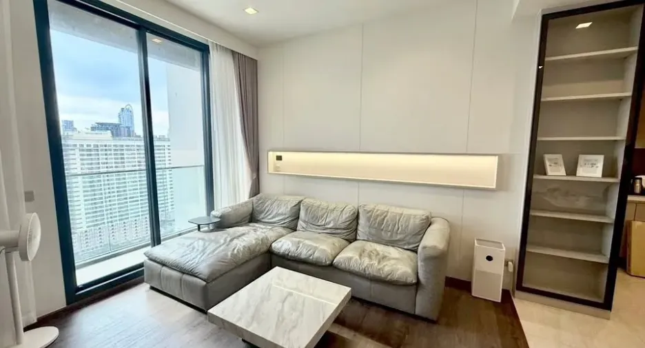 Wohnung zur Miete mit 2 Zimmer in Pathum Wan, Bangkok