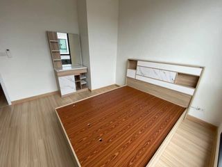 Casa adosada en venta de 3 habitaciones en Bang Phli, Samut Prakan