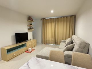 Casa adosada en venta de 3 habitaciones en Bang Phli, Samut Prakan