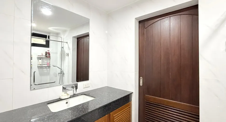 À vendre et à louer 3 chambres villa à Ko Samui, Surat Thani