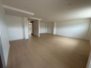 For sale and for rent office in Wang Thonglang, Bangkok