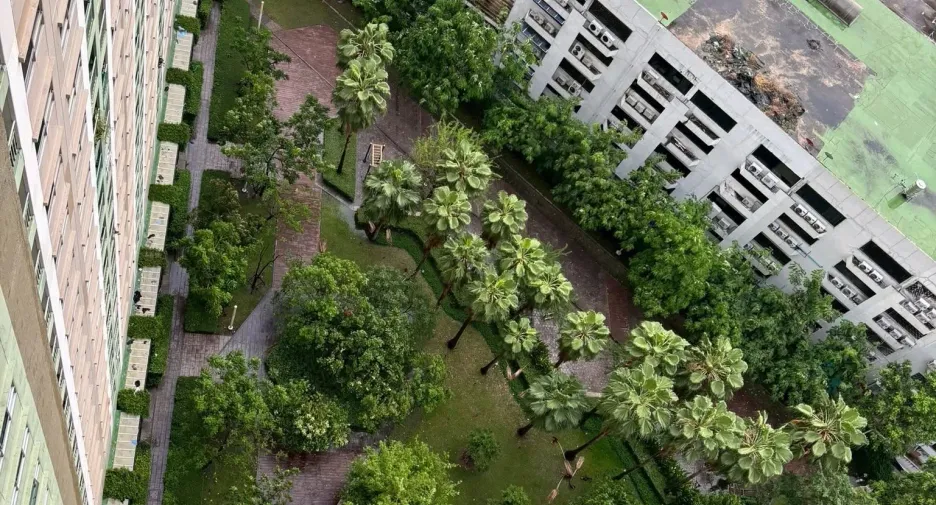 For sale 1 bed condo in Huai Khwang, Bangkok