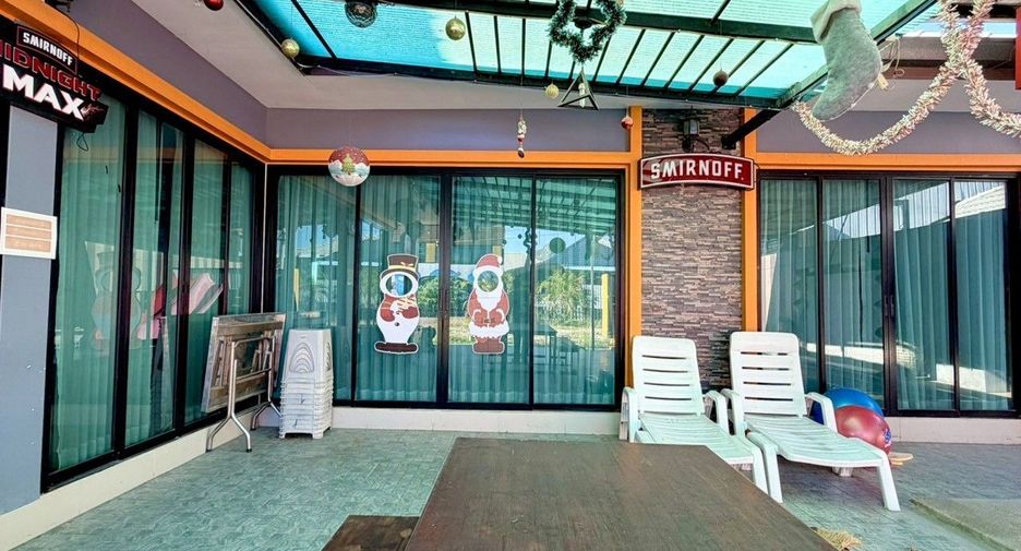 For sale 4 bedrooms villa in Cha Am, Phetchaburi