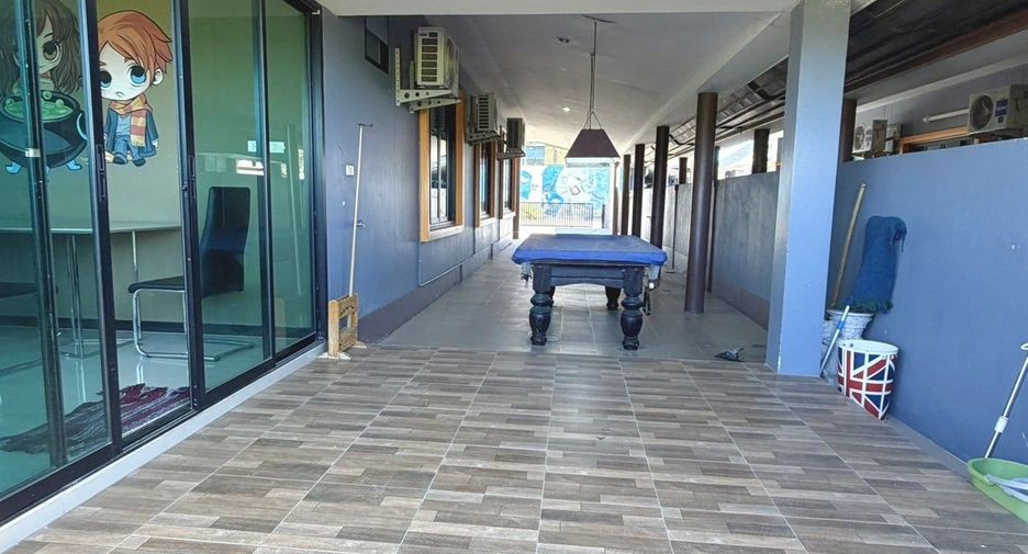 For sale 4 bedrooms villa in Cha Am, Phetchaburi