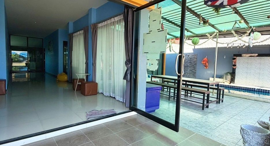 For sale 4 bedrooms villa in Cha Am, Phetchaburi