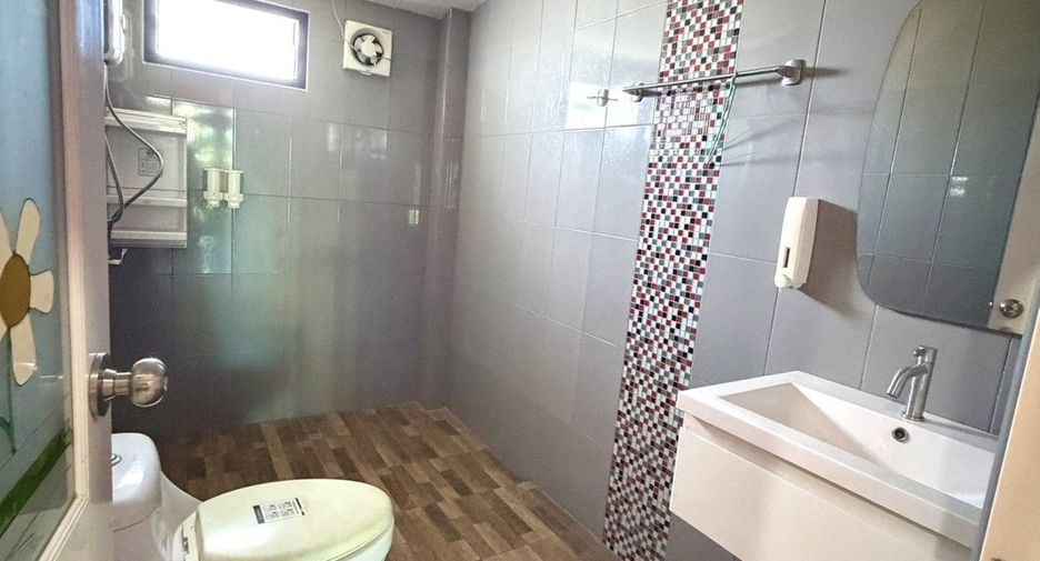 For sale 4 bedrooms villa in Cha Am, Phetchaburi