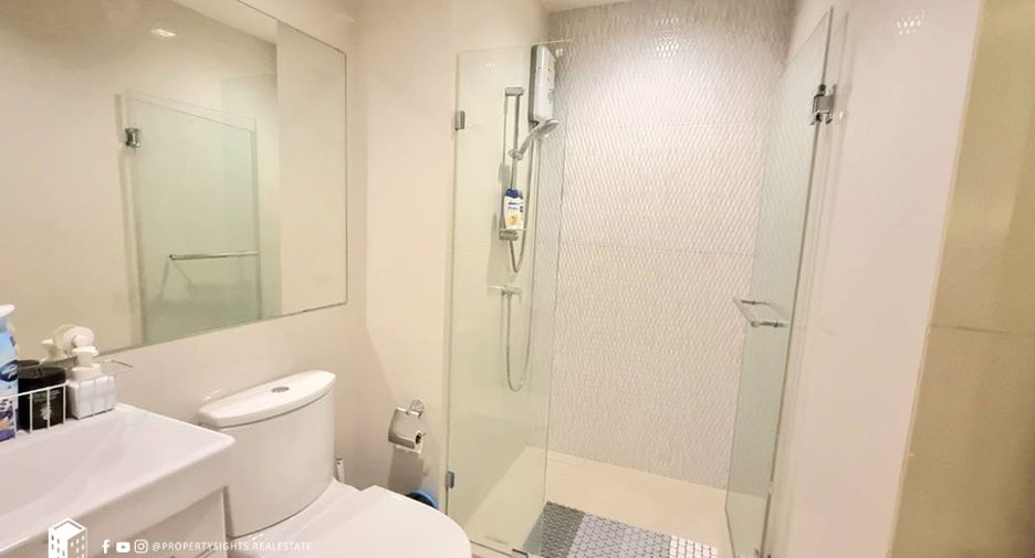 Condo en alquiler de 1 habitaciones en Khlong Toei, Bangkok