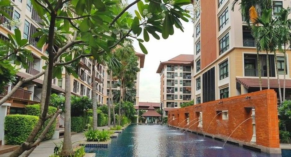 For sale 3 bedrooms condo in Bueng Kum, Bangkok