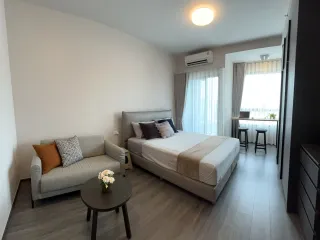 Wohnung zur Miete mit Studio in Khlong Toei, Bangkok