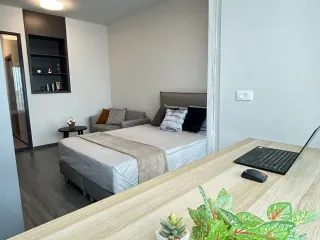 Wohnung zur Miete mit Studio in Khlong Toei, Bangkok