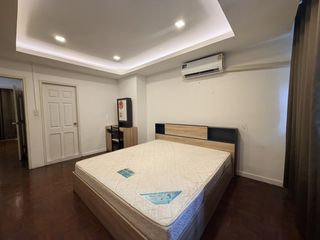 For sale and for rent 2 bedrooms condo in Huai Khwang, Bangkok