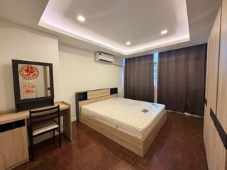 For sale and for rent 2 bedrooms condo in Huai Khwang, Bangkok