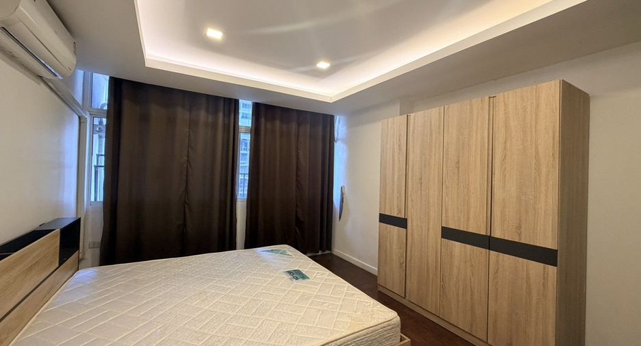 For sale and for rent 2 bedrooms condo in Huai Khwang, Bangkok