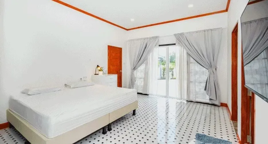 For rent 5 bedrooms house in Hua Hin, Prachuap Khiri Khan