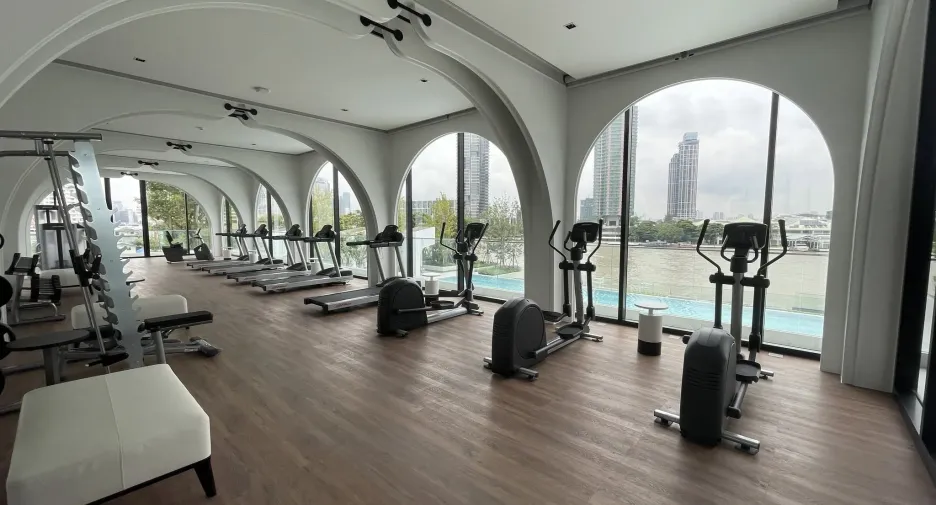 For rent 2 bedrooms condo in Khlong San, Bangkok