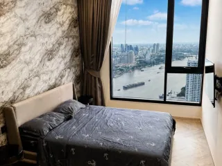 For rent 2 bedrooms condo in Khlong San, Bangkok