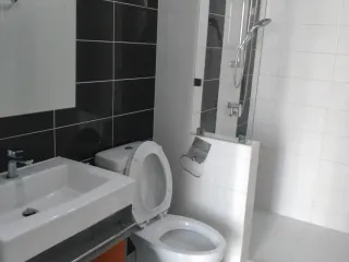 Condo en venta de 2 habitaciones en Mueang Samut Prakan, Samut Prakan