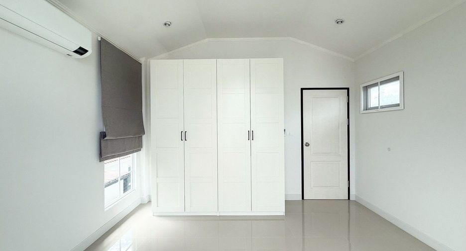 For sale 3 bedrooms house in Mueang Phuket, Phuket