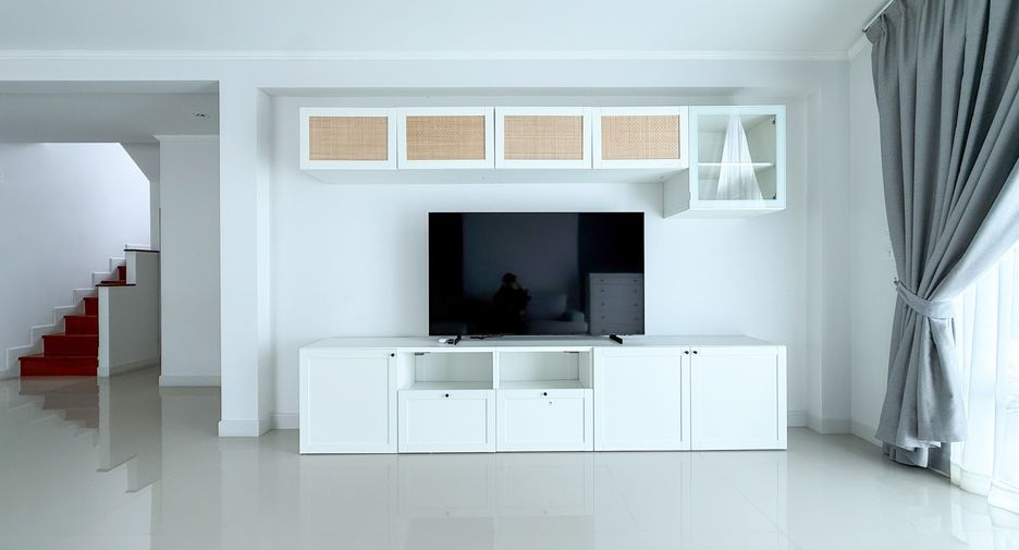 For sale 3 bedrooms house in Mueang Phuket, Phuket