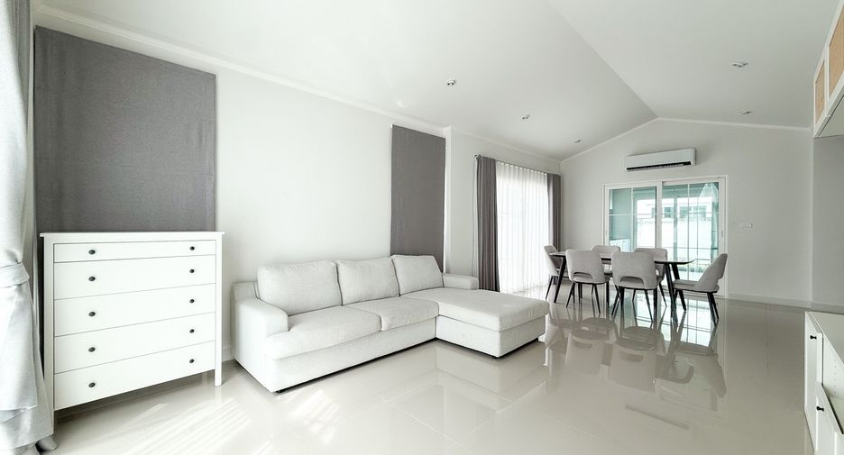 For sale 3 bedrooms house in Mueang Phuket, Phuket