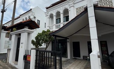 For rent 3 bedrooms townhouse in Mueang Phuket, Phuket