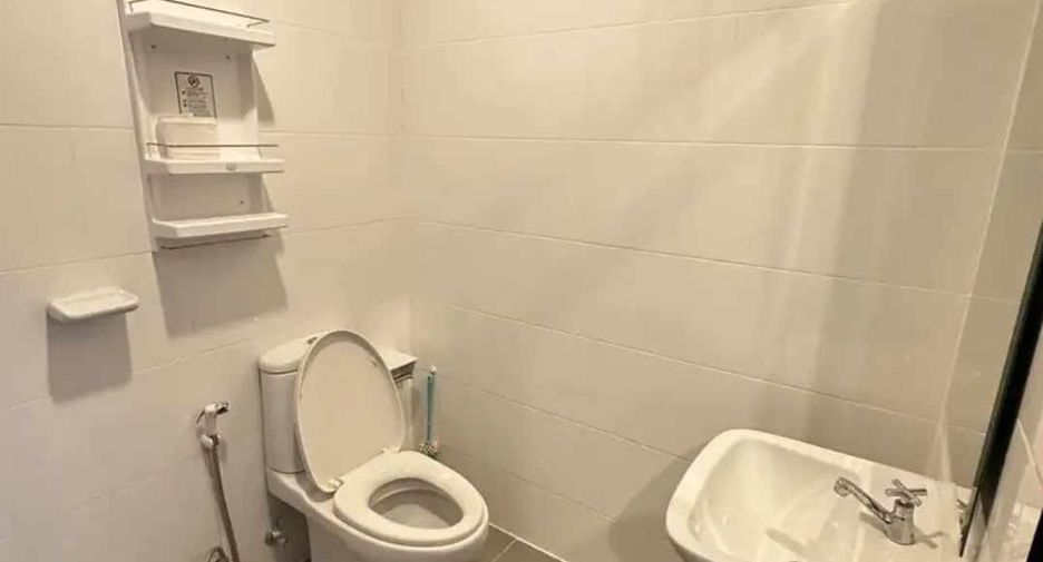 For rent 3 bedrooms townhouse in Mueang Phuket, Phuket