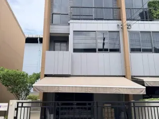 Продажа 3 спальни дом в Пращет, Бангкок