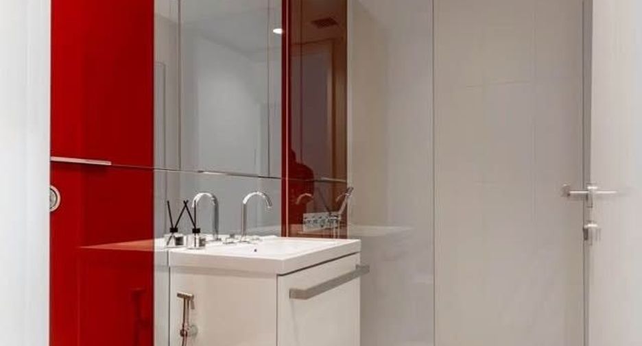 Wohnung zur Miete mit 2 Zimmer in Pathum Wan, Bangkok