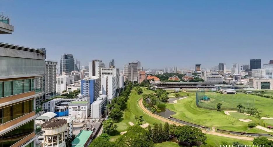 Wohnung zur Miete mit 2 Zimmer in Pathum Wan, Bangkok