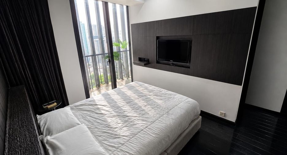 À louer 3 chambres condo à Sathon, Bangkok