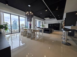 Condo en alquiler de 3 habitaciones en Sathon, Bangkok