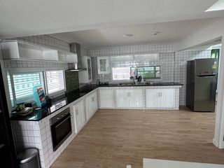 For rent 3 bedrooms house in Saphan Sung, Bangkok