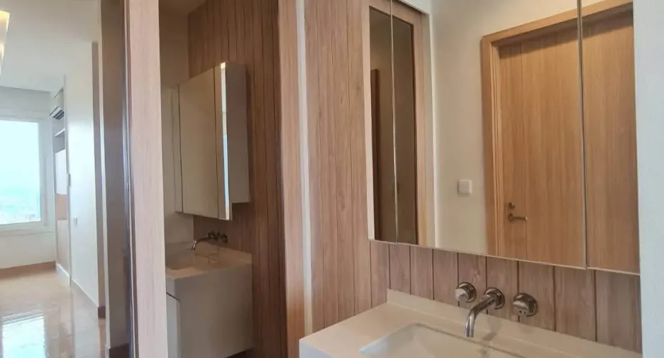 For rent 2 ベッドルーム condo in Khlong Toei, Bangkok