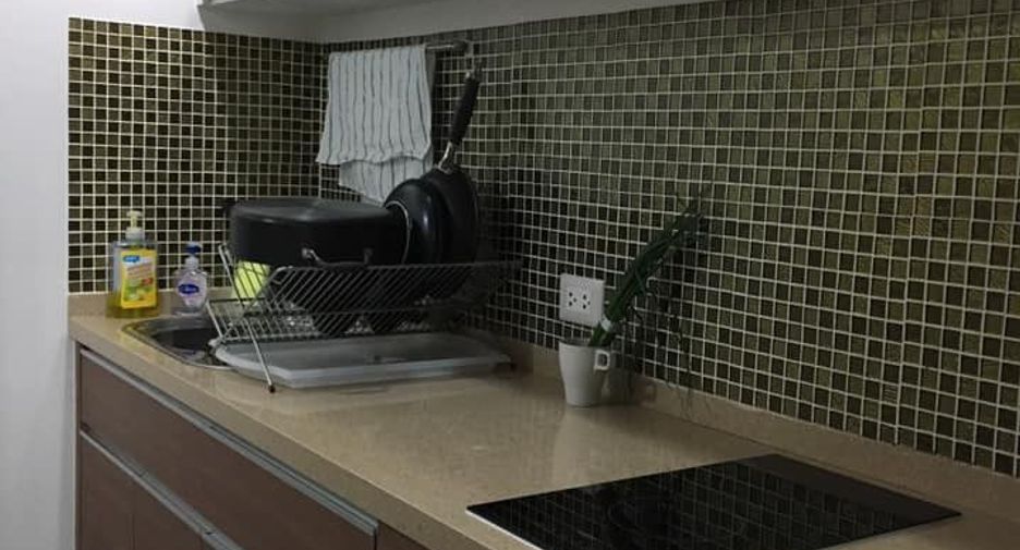 Condo en alquiler de 2 habitaciones en Sathon, Bangkok
