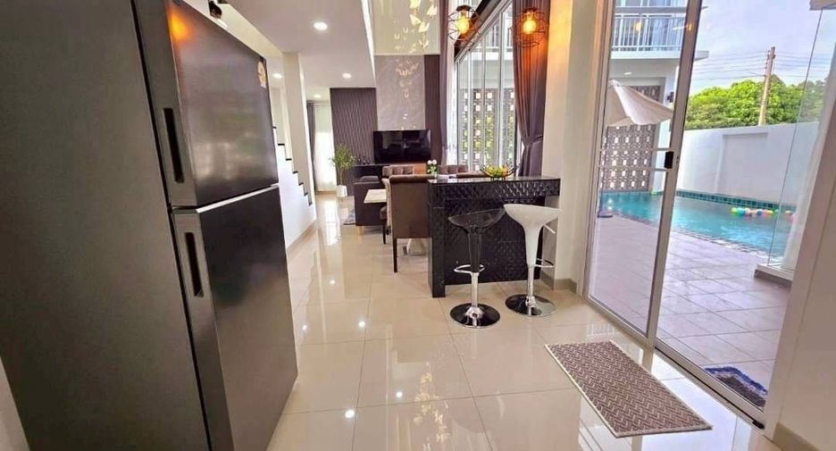 Villa zur Miete mit 5 Zimmer in Saraphi, Chiang Mai