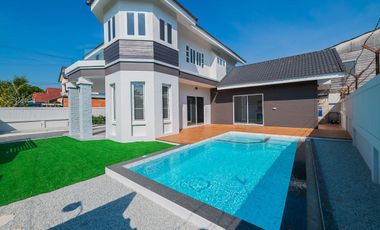 Haus zum Kauf mit 4 Zimmer in Bang Lamung, Chonburi