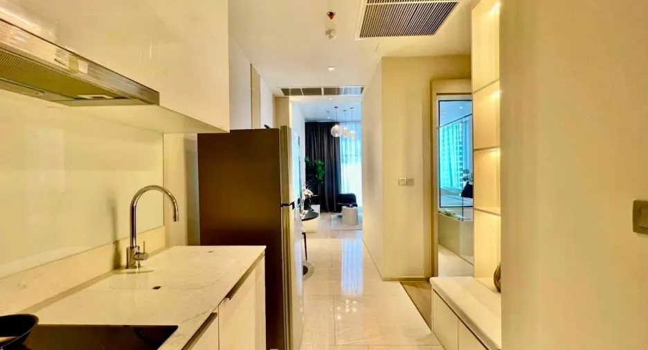 For rent 1 bed condo in Bang Rak, Bangkok