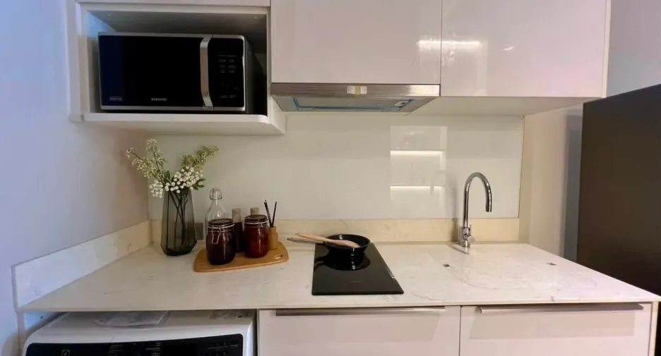 For rent 1 bed condo in Bang Rak, Bangkok