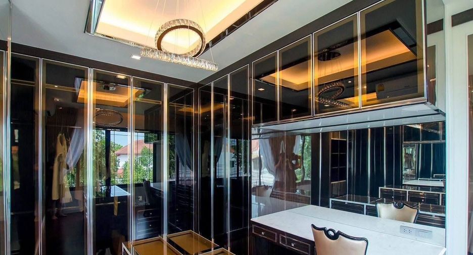 À louer 4 chambres maison à Bang Bon, Bangkok