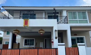 For rent 3 bedrooms house in Saraphi, Chiang Mai