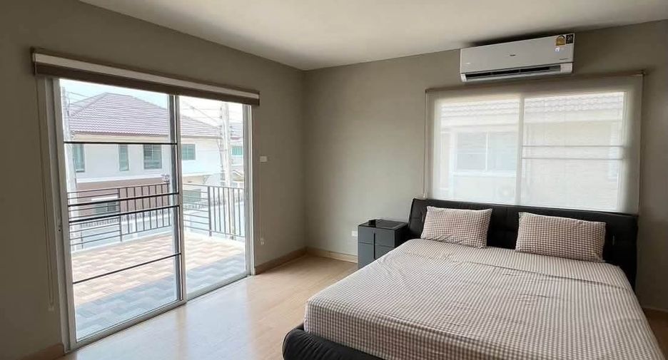 For rent 3 bedrooms house in Saraphi, Chiang Mai